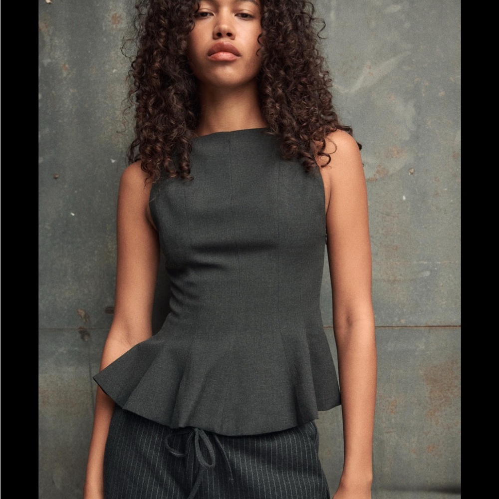 Zara Charcoal Gray Fitted peplum top